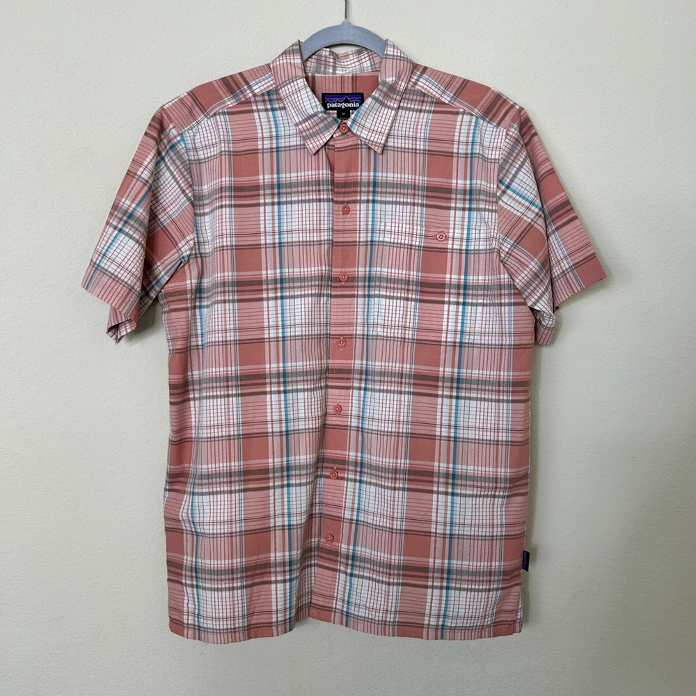 PATAGONIA PLAID BUTTON UP SHORT SLEEVE SHIRT SIZE M